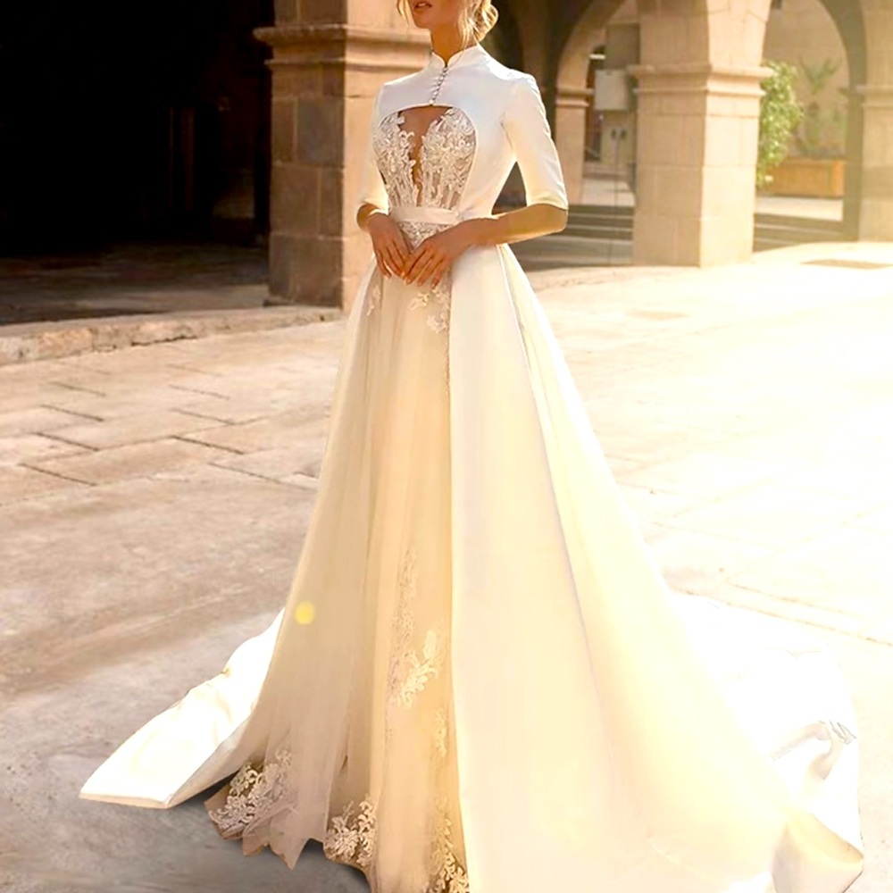 NWT Breathtaking satin, long, ivory, wedding bolero!